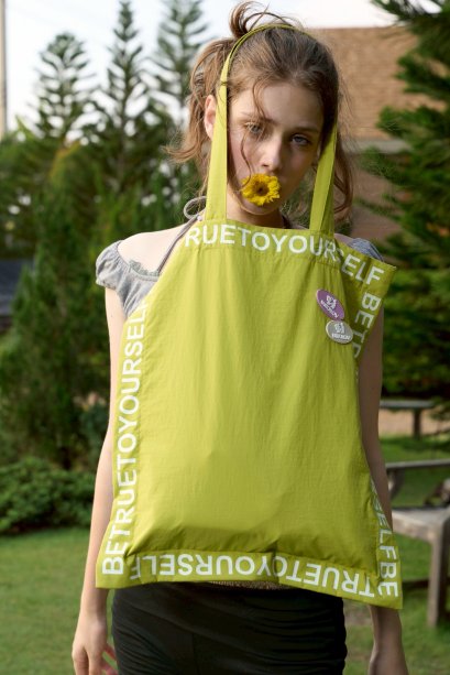 BETRUETOYOURSELF Tote