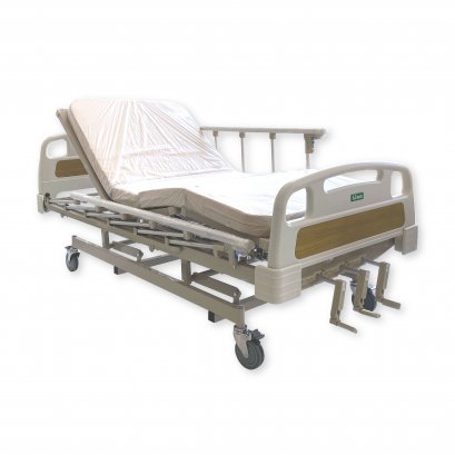 เตียงผู้ป่วยมือหมุน 3 ไกร์ ราวสไลด์ พร้อมที่นอน 4 ตอน พร้อมเสาน้ำเกลือ