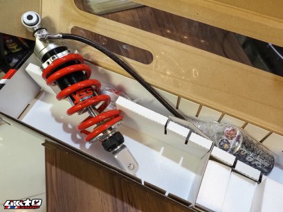 YSS (ตัวท็อป)