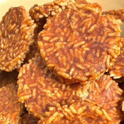 ข้าวแต๋นน้ำแตงโม ราดฉ่ำ ราดน้อย 1 เซต 5 ห่อ