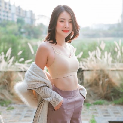 Cherilon Breezy Bra บราไร้ตะเข็บตกแต่งลูกไม้