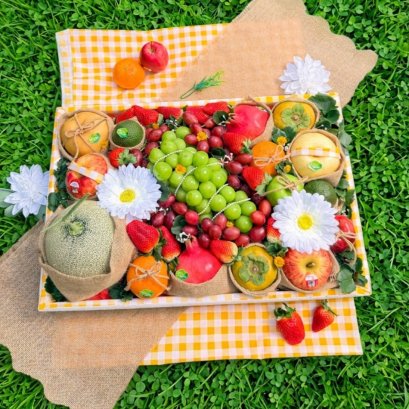Gingham Yellow Fruity Gift Set