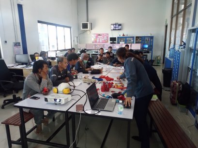 บริษัท กรุงเทพเซฟตี้แอนด์สลิง จำกัด ได้เข้าอบรมการใช้อุปกรณ์ Loclout Tagout  บริษัท พีพีพี กรีน คอมเพล็กซ์ จำกัด