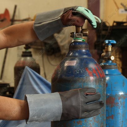 ถุงมือหนังเฟอร์