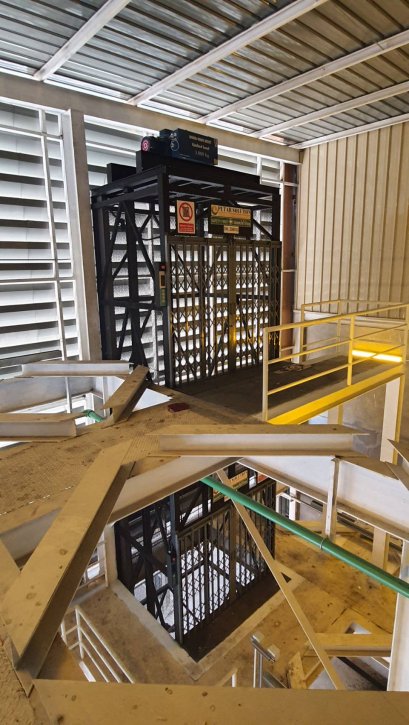 ลิฟท์ขนของ/Goods Lift