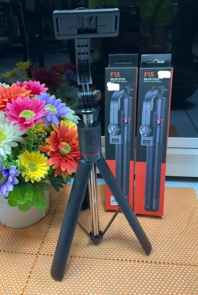 Selfie Stick F15 ขาตั้งโทรศัพท์เซลฟี่ ยืดได้ 1.7ม. หมุนได้ 360° พร้อมรีโมตบูลทูธ แข็งแรง พกพาสะดวก