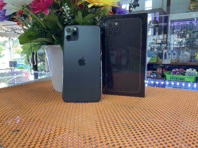 มือสองจ้า เครื่องสวย  iPhone 11  Pro Max  256gb การใช้งานปกติ ทุกระบบ สแกนหน้าปกติ ไม่ติดไอคราว