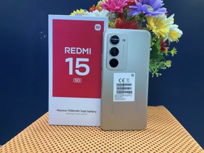 Xiaomi Redmi 15 5G Ram8GB / Rom 256GB จอใหญ่ 6.9” แบต 7000mAh ชิป Snapdragon 6s Gen 3 ประกันศูนย์ไทย ฟรี Gift set Redmi