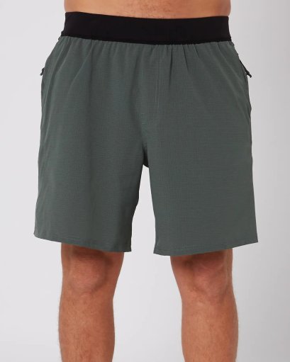 TECH Shorts Olive