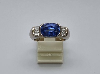 Blue Sapphire and Diamond ring