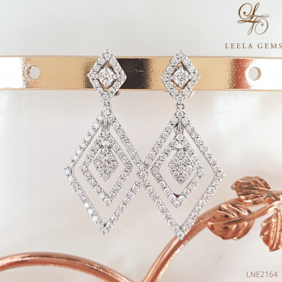 ต่างหูเพชรตุ้งตุ้ง