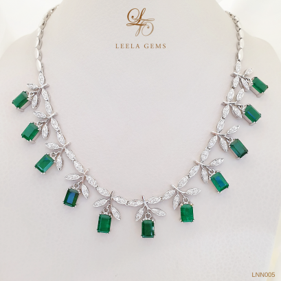 สร้อยคอมรกต