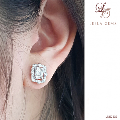 ต่างหูเพชร Emerald ประกบ