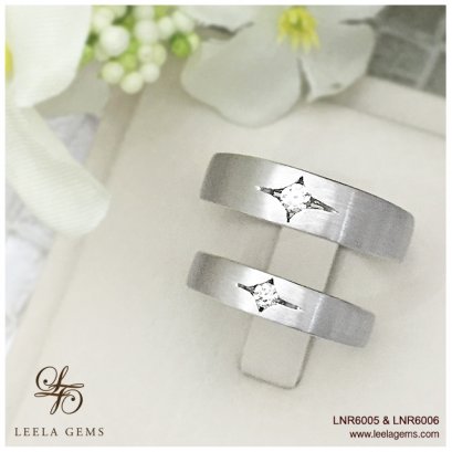 แหวนเพชรคู่ ตัวเรือนทองขาว 18K