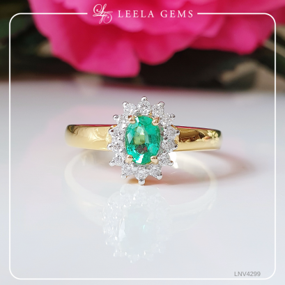 แหวนมรกตล้อมเพชร