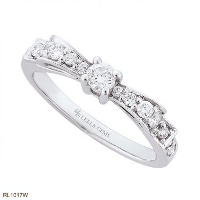 แหวนเพชรโบว์