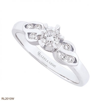 แหวนเพชรล้อม น้ำ 100