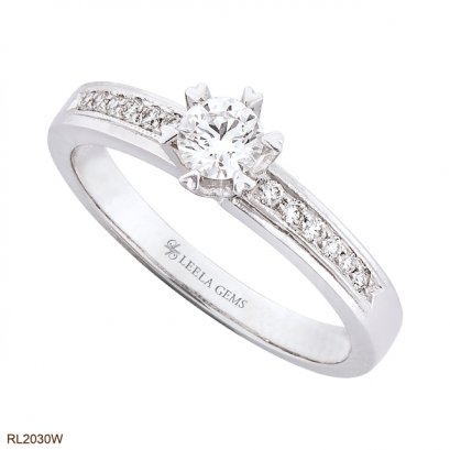 แหวนเพชรหนามเตยหัวใจ