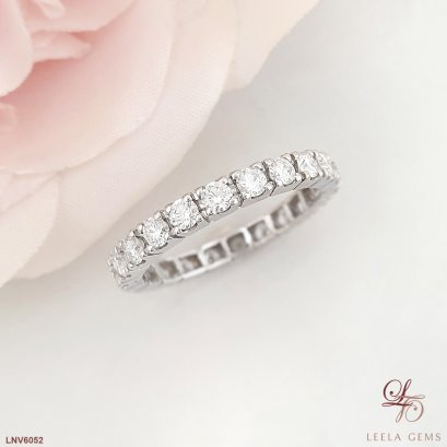 แหวนเพชรรอบนิ้ว