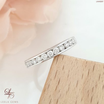 แหวนเพชรแถวฝังสอด