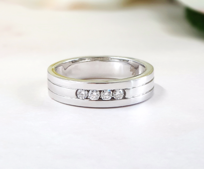 แหวนเพชรแถวชาย