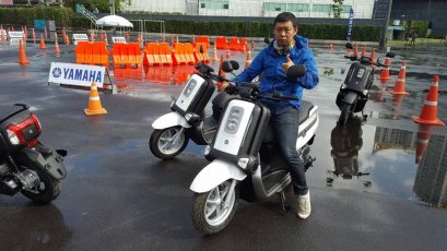 ลองขับ Yamaha "QBIX" และ "YZF-R15" 2 แบบ 2 สไตล์ ที่ไม่ธรรมดา