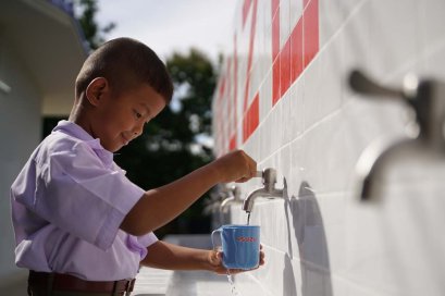 อีซูซุเดินหน้าสานต่อโครงการ อีซูซุให้น้ำ...เพื่อชีวิต แห่งที่ 45 แก่โรงเรียนบ้านดินโส จ.กาญจนบุรี