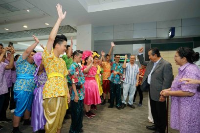 ยานยนต์สแควร์ กรุ๊ป สนับสนุน 100,000 บาท บ้านเรียนชวนชื่น (เพื่อเด็กพิเศษ)