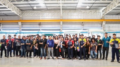 นักศึกษาเข้าดูงานด้านอุตสาหกรรมยานยนต์  ของ SEV รถกอล์ฟไฟฟ้าและรถสามล้อไฟฟ้า