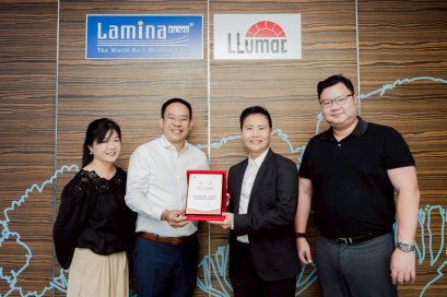 ลามิน่าฟิล์ม รับโล่เกียรติคุณครบ 30 ปีจากโรงงานผู้ผลิตสหรัฐอเมริกา