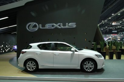 สัมผัสสปอร์ตซีดานหรูระดับโลก Lexus IS ใหม่ ครั้งแรกในประเทศไทย ที่งานมอเตอร์ เอกซ์โป 