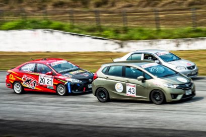 SUPERCLUB SUPERCOMACT ครั้งที่ 1 มิตรภาพไม่เคยหยุดนิ่ง