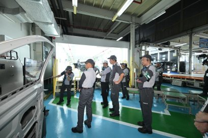 นิสสันฉลองเปิดสายการผลิตแบบบูรณาการ