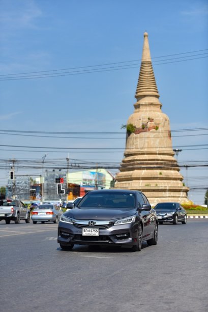 วันเดียวเที่ยว 3 วัด เสริมดวงรับปีใหม่ กับ HONDA ACCORD