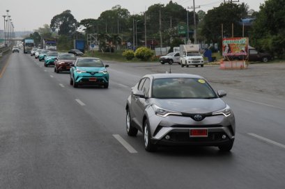 C-HR ขุนศึกตัวใหม่จากค่าย Toyota