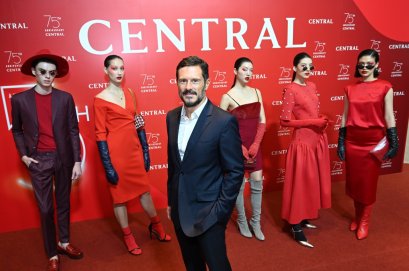 “ห้างเซ็นทรัล” ฉลองครบรอบ 75 ปีแห่งความสำเร็จ ทุ่มงบกว่า 15,000 ล้านบาท สานต่อโรดแม็พยุทธศาสตร์ห้างแห่งอนาคต เดินหน้ายกระดับประสบการณ์การช้อปผ่านแคมเปญยิ่งใหญ่สร้างโมเม้นต์แห่งความสุขตลอดปี ภายใต้คอนเซปต์ “ALL AT CENTRAL” ตอกย้ำตำแหน่งห้างออมนิชาแนลอันดับ