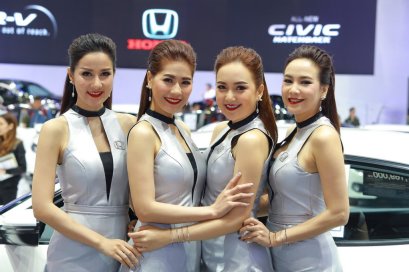 แอบส่อง "พริตตี้ มอเตอร์โชว์ '38"