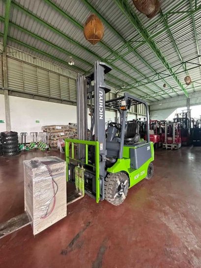 Forklift counter balance (มือสอง)