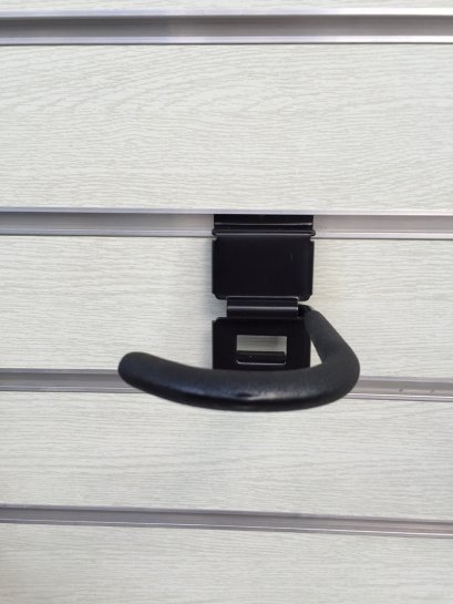 ขอแขวนจักยานสีดำ หุ้มยาง ใช้กับ Slatwall