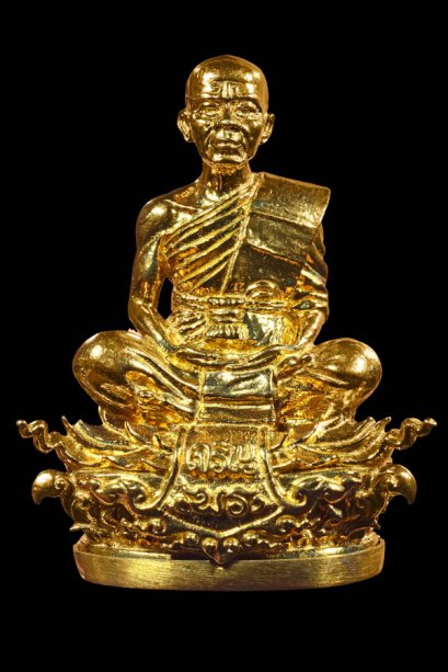 พระกริ่งเจริญพร เนื้อทองระฆัง หมายเลข 987 ใส่เม็ดกริ่ง และจีวรหลวงพ่อคูณ  (โทรถาม)