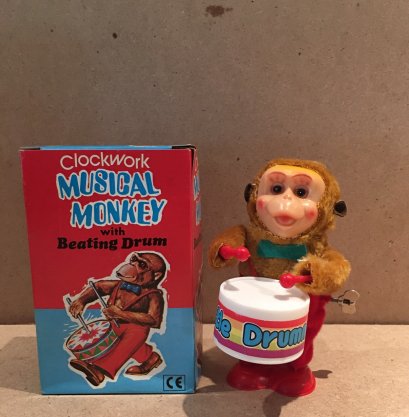 ตุ๊กตาไขลาน  ลิงตีกลอง