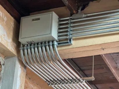 ท่อเหล็กร้อยสายไฟภายในอาคาร