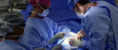 การตัดชิ้นเนื้อผิวหนังเพื่อส่งตรวจ Punch biopsy