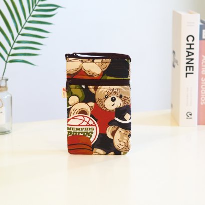 กระเป๋าสะพายมือถือ ลายหมีเบสบอล