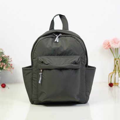 เป้กลางผ้าไนลอนกันน้ำ สีเทาเข้ม