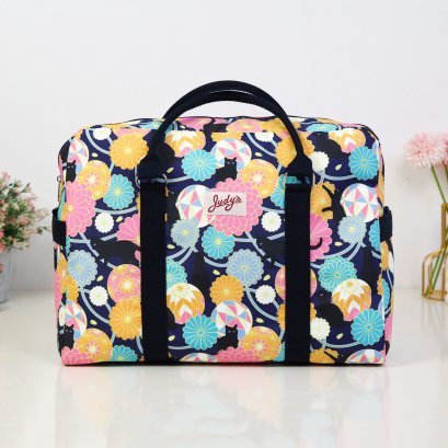 CARRYON ผ้ากันน้ำพิมพ์ลาย แมวดอกไม้พื้นกรม