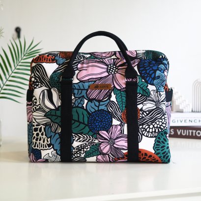 CARRYON ลายชงโค