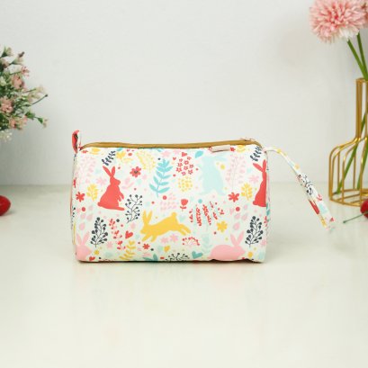 เครื่องสำอางรังผึ้ง ผ้ากันน้ำ กระต่ายดอกไม้จูดี้