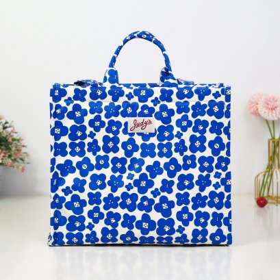 Emily ผ้ากันน้ำพิมพ์ลาย ซากุระน้ำเงินพื้นครีม