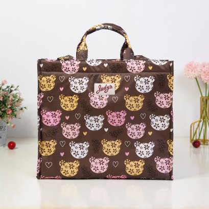 Emily ผ้ากันน้ำพิมพ์ลาย หมีหัวใจน้ำตาล